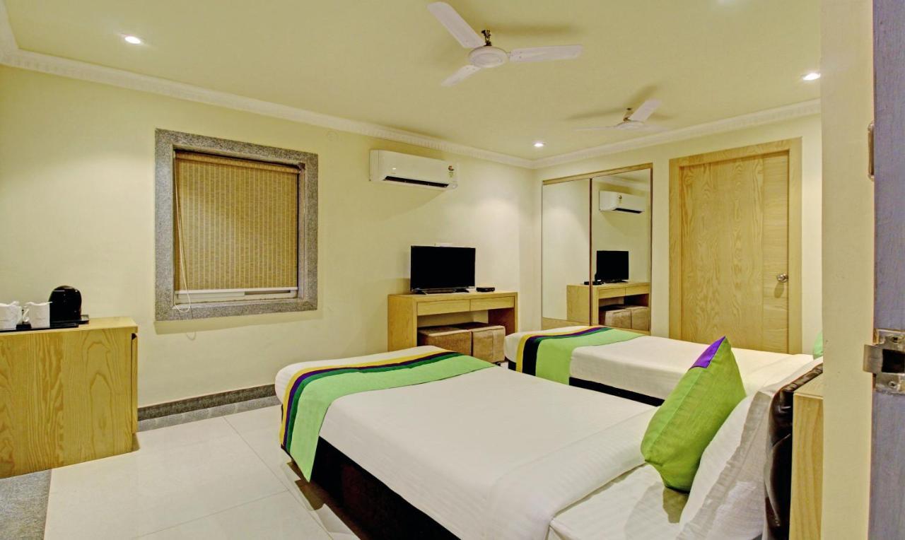 Treebo Asl Prime, Near Ballygunge Railway Station Calcutta Exterior foto